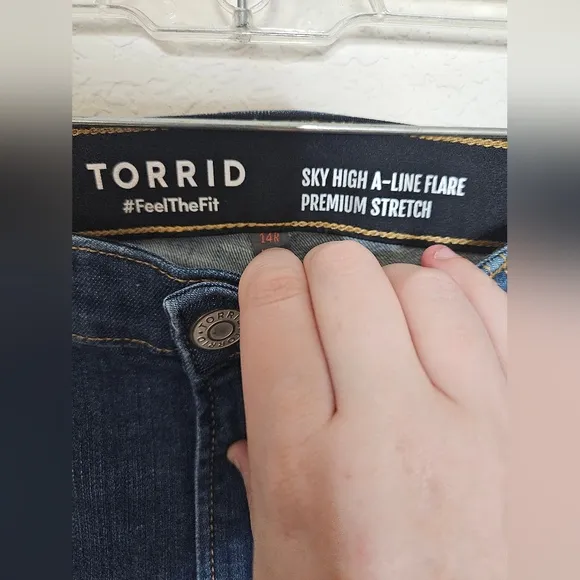 NWT Torrid Sky High Flare Premium Stretch High-Rise Jean In Madrid Size 14R