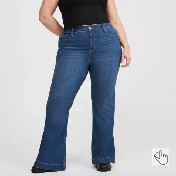 NWT Torrid Sky High Flare Premium Stretch High-Rise Jean In Madrid Size 14R