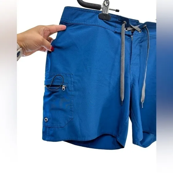 Patagonia woman’s nylon athletic swim beach blue shorts