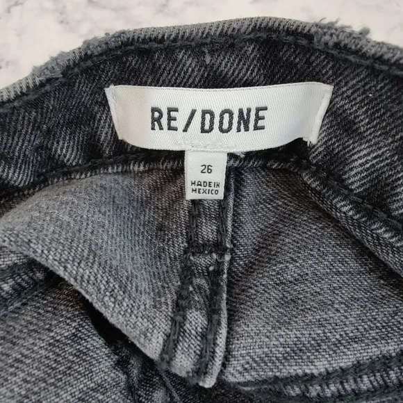 Re/Done 70's Straight High Rise Worn Black With Rip Size 26 NWT