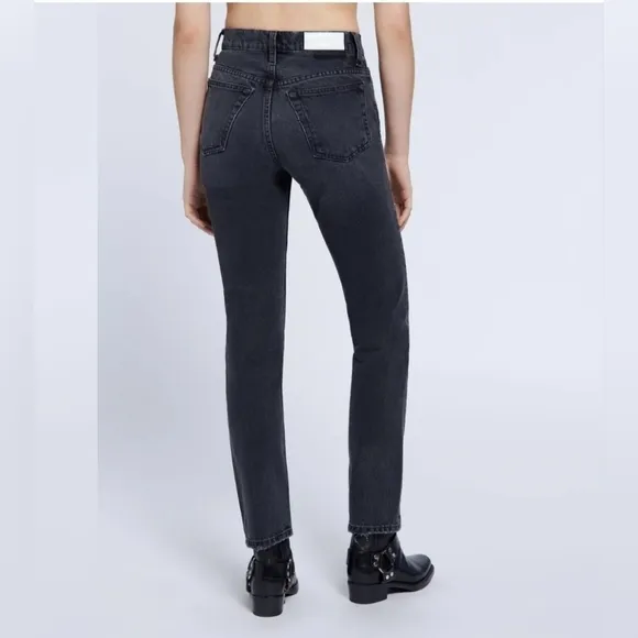 Re/Done 70's Straight High Rise Worn Black With Rip Size 26 NWT