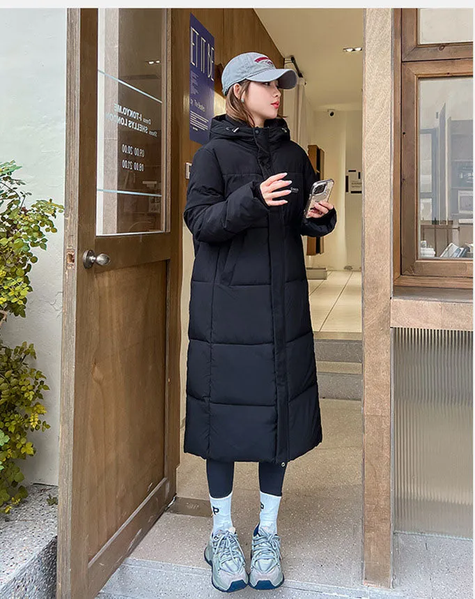 Relaxed-Fit Hooded Puffer Coat Perfect for Winter Adventures