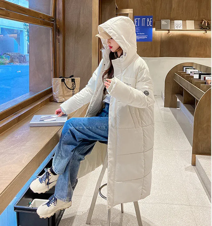 Relaxed-Fit Hooded Puffer Coat Perfect for Winter Adventures
