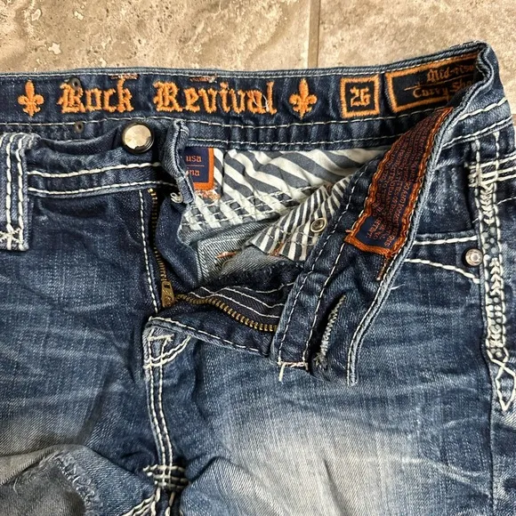 Rock Revival Charon easy stretch shorts | Mid Rise | Size: 26