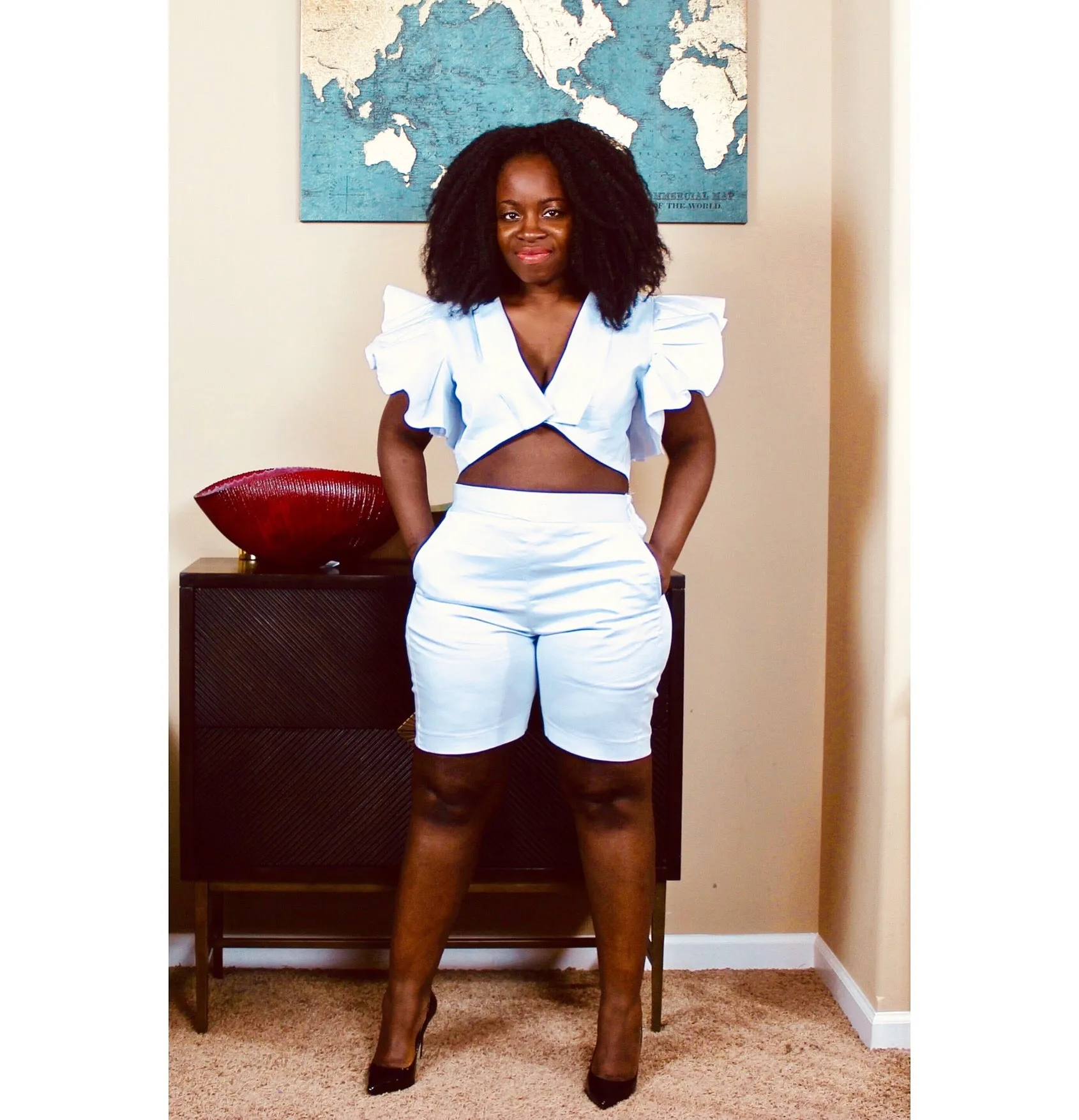 Show ur stomach set ( shorts/crop top)