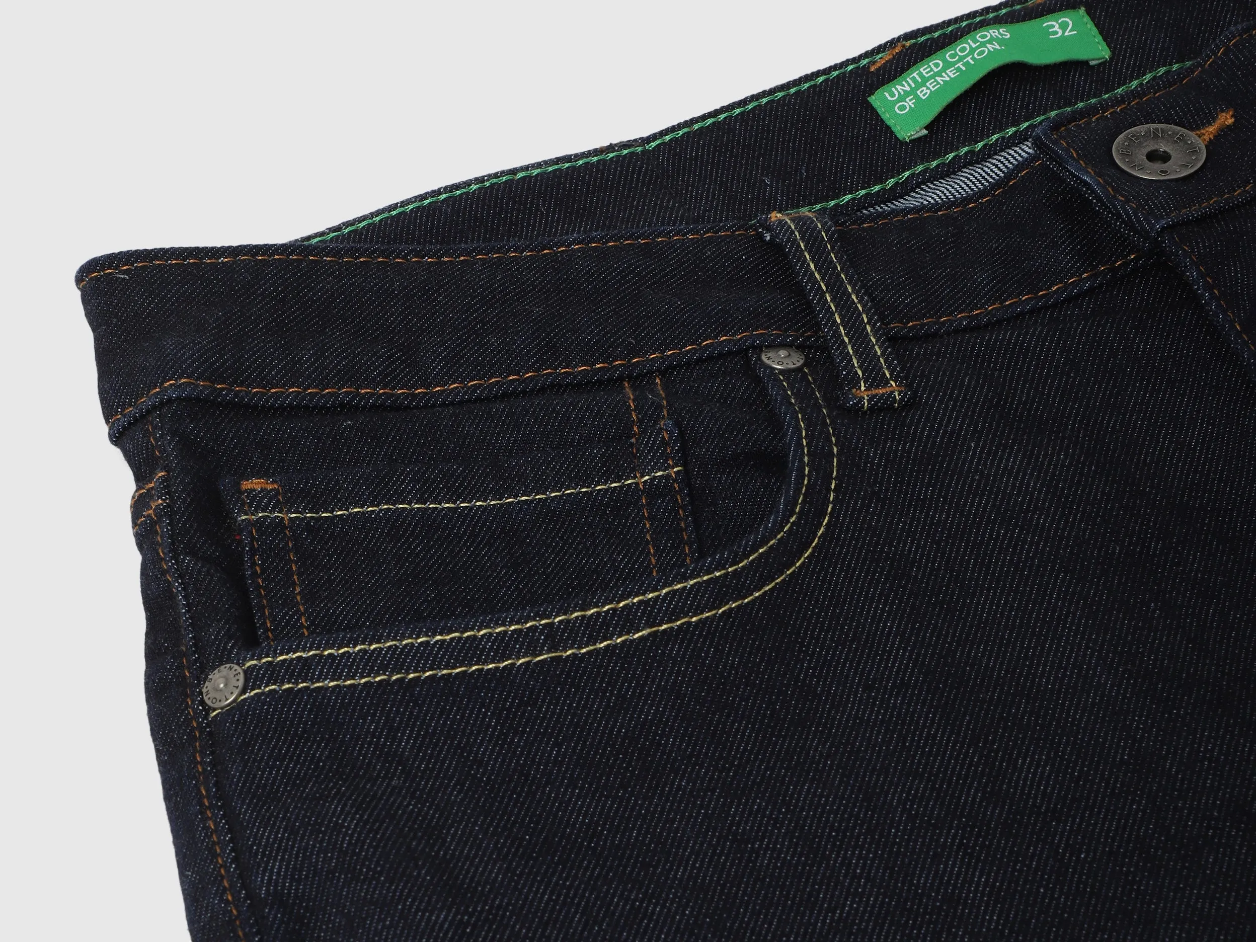 Solid Tapered Fit Jeans