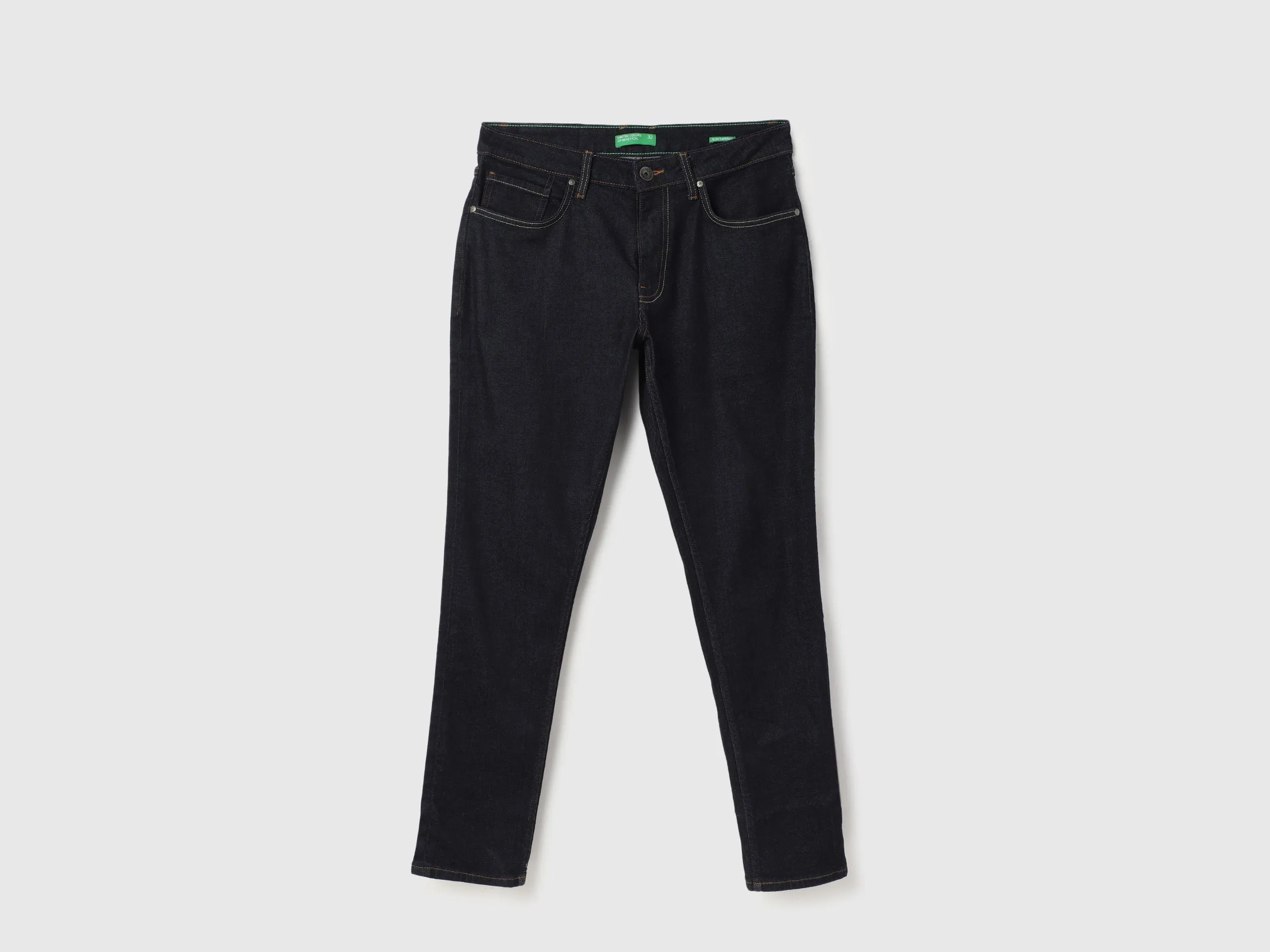 Solid Tapered Fit Jeans
