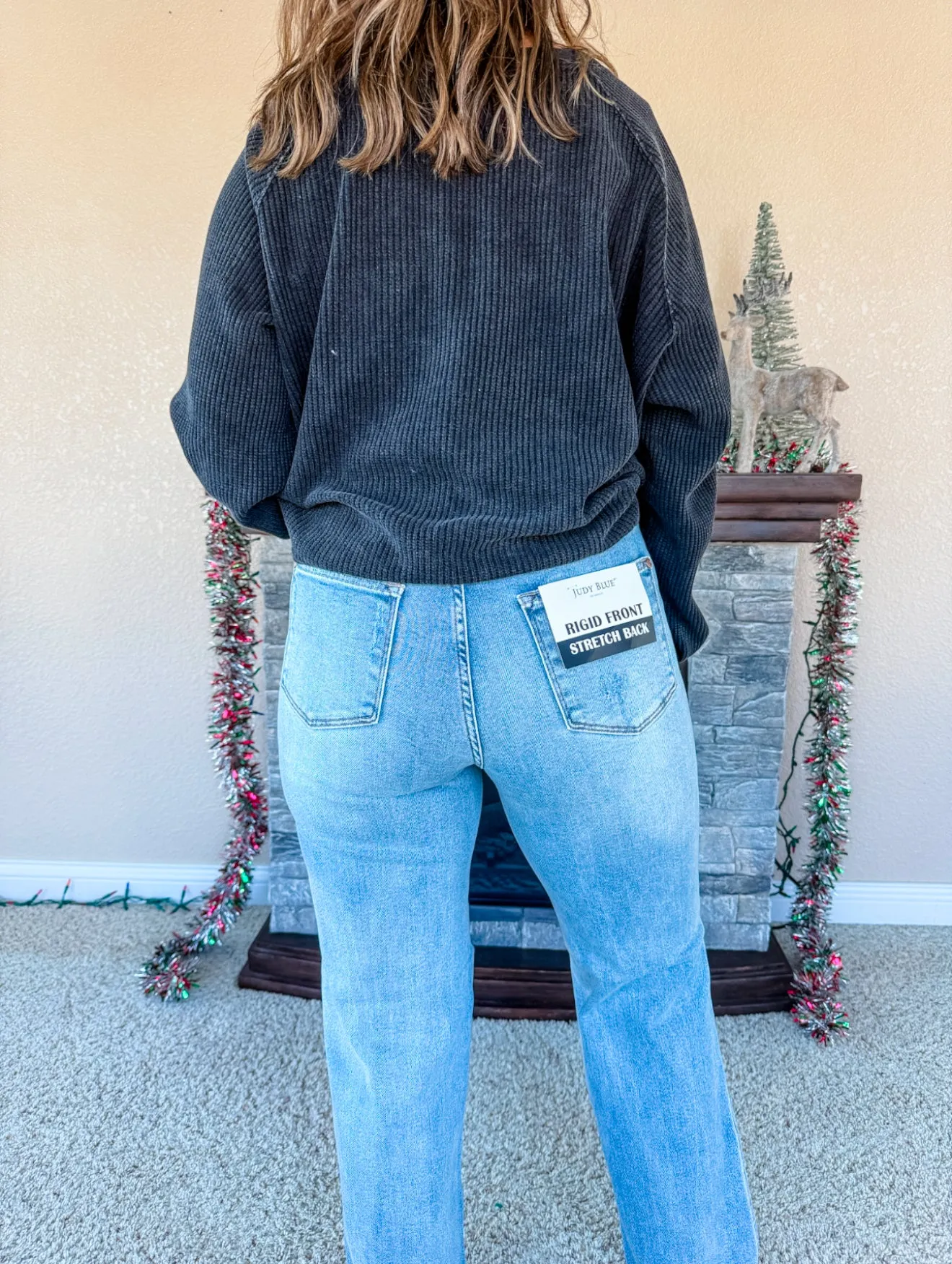 Sophia JB 90’s Straight Jeans