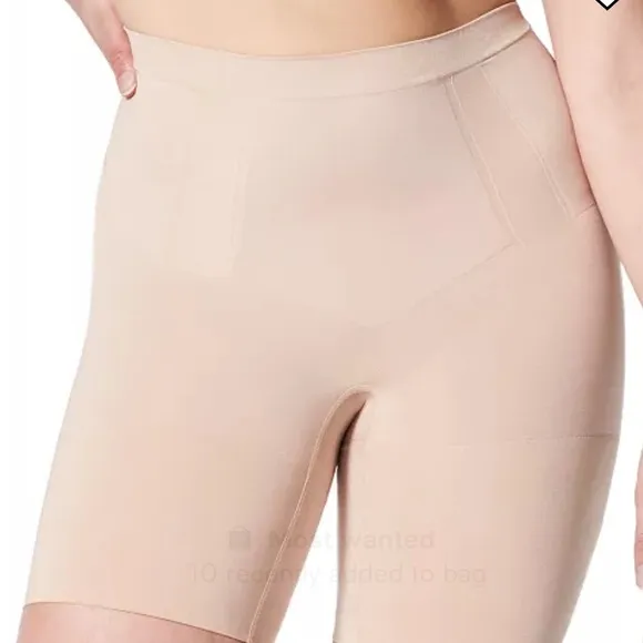 Spanx OnCore Mid-Thigh Short Size Large NWOT