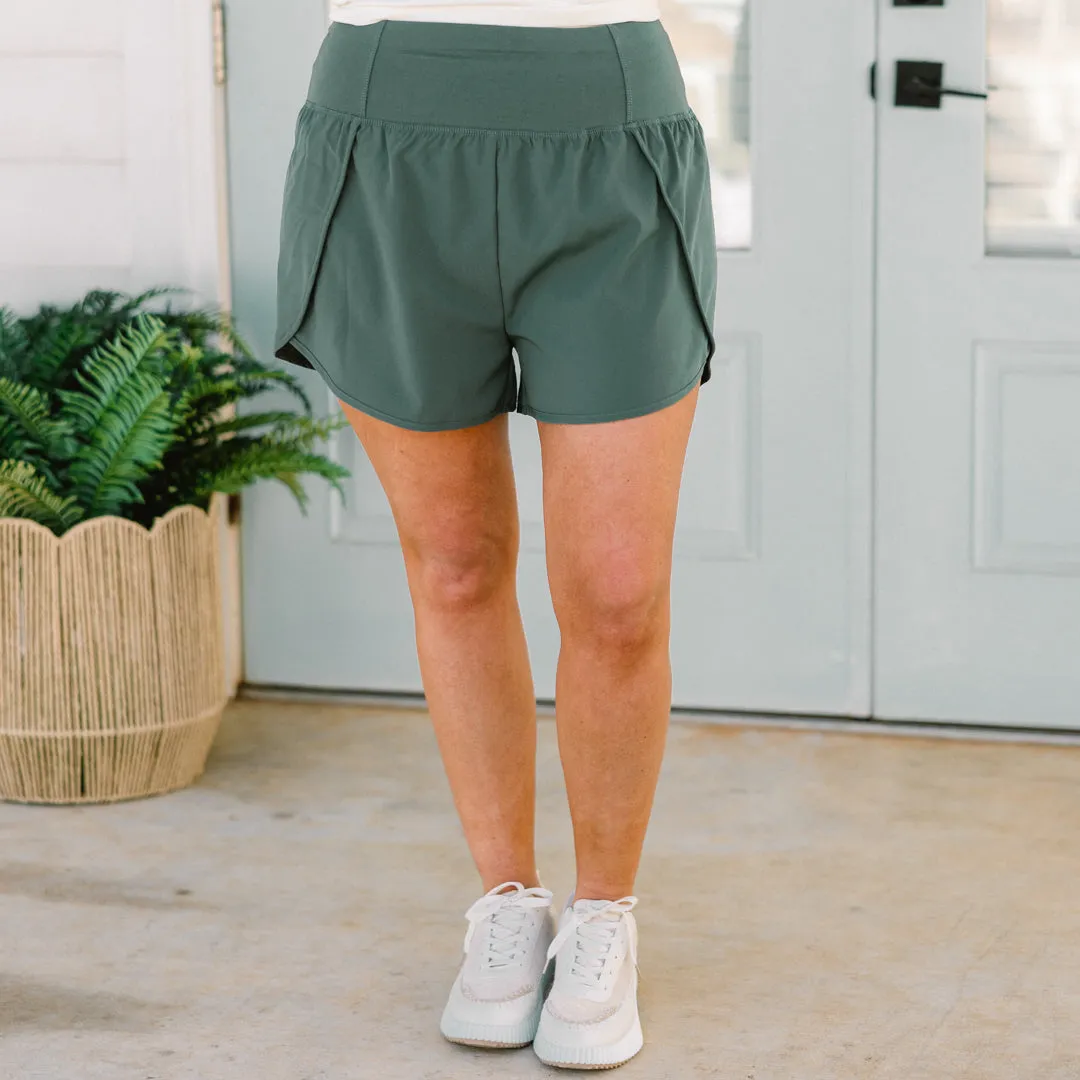 Sporty Chic Short, Ash Jade