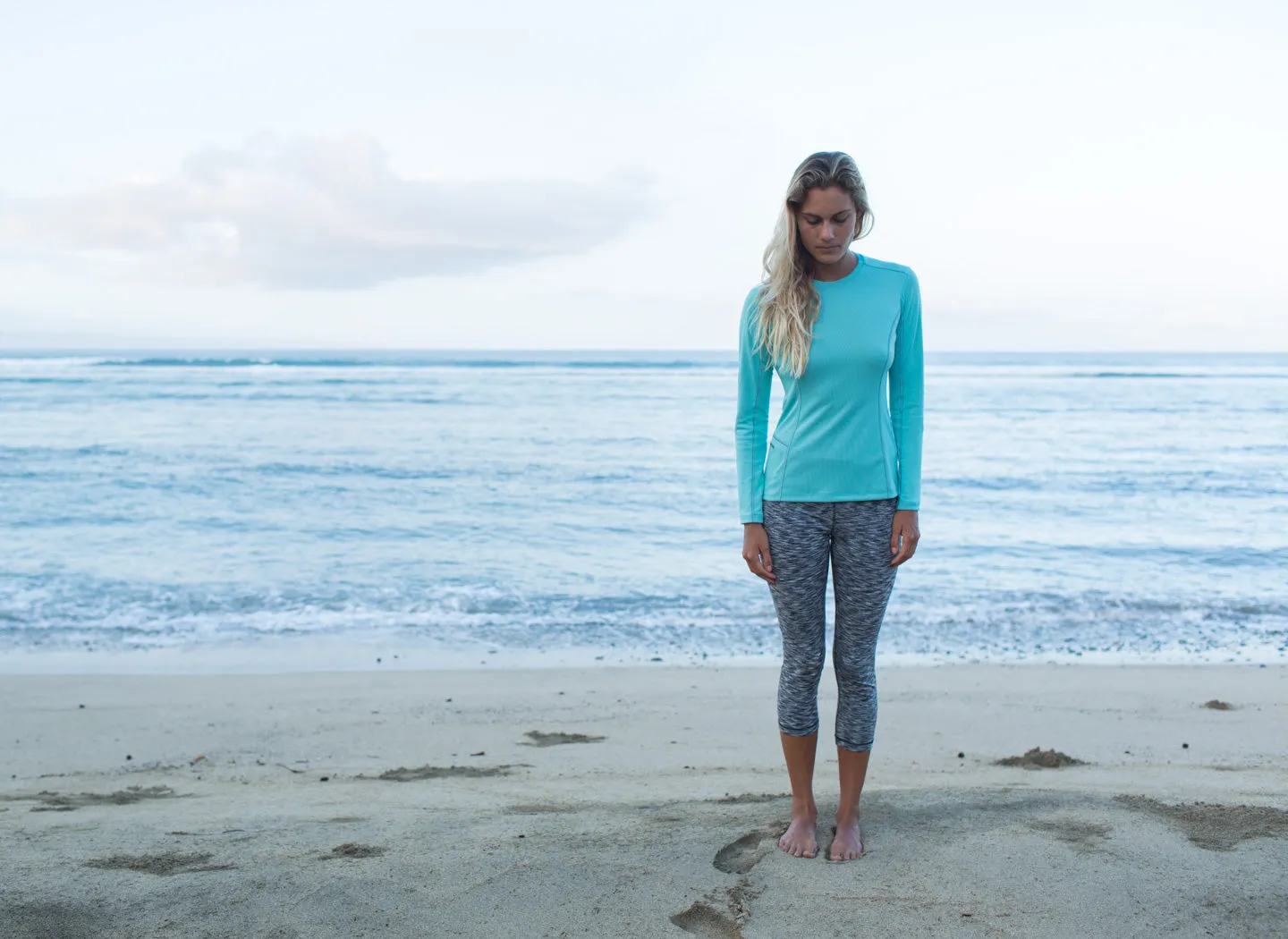 The Kanaha Hydrophobic Shirt for Women - Blue Atoll (Rich Navy)
