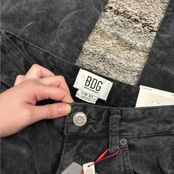 Urban Outfitters Low Rise Flare Corduroy Jeans Sz 27 NWT | BDG Flare Jeans NEW-