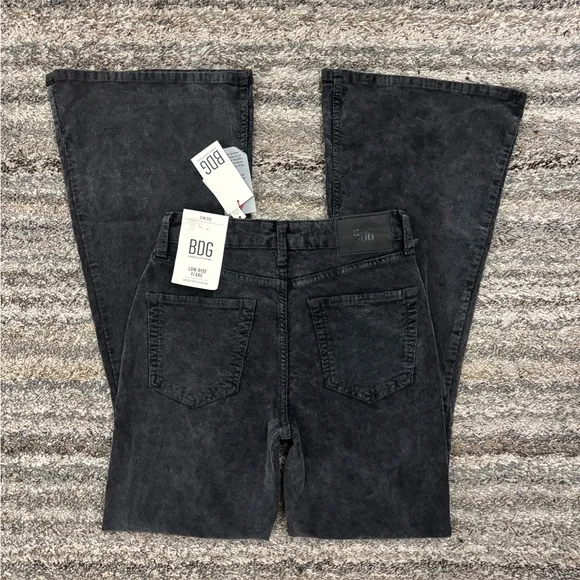Urban Outfitters Low Rise Flare Corduroy Jeans Sz 27 NWT | BDG Flare Jeans NEW-