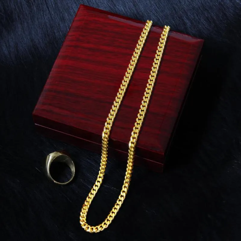 Versatile Cuban Link Chain – Bold and Timeless Style