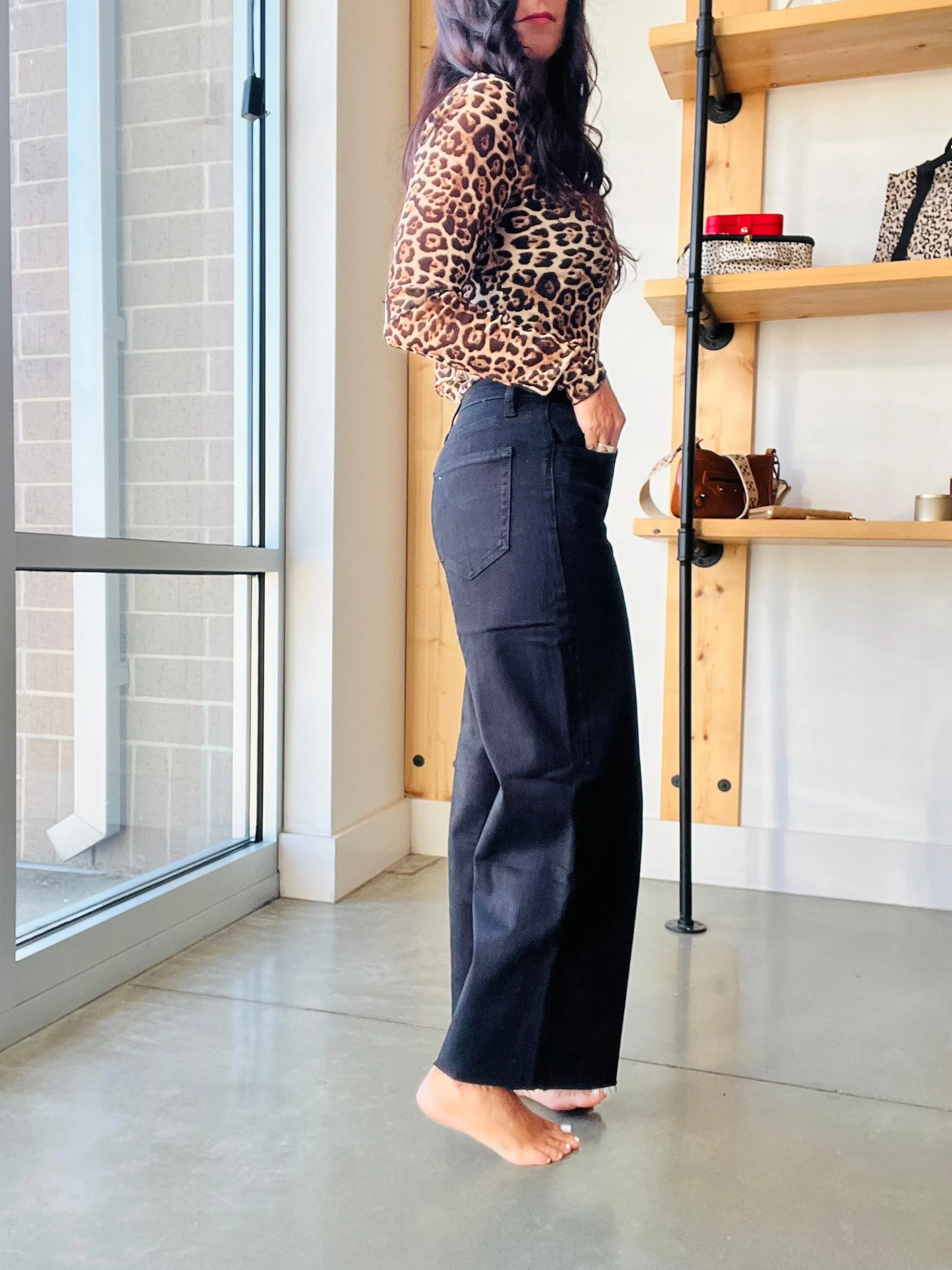 Vervet High Rise Crop Wide Leg Jeans - Black