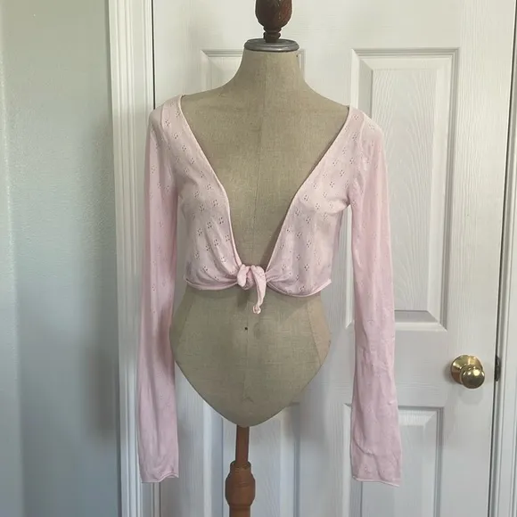 Vintage Y2K banana republic pink long sleeve eyelet shrug bolero sweater size M