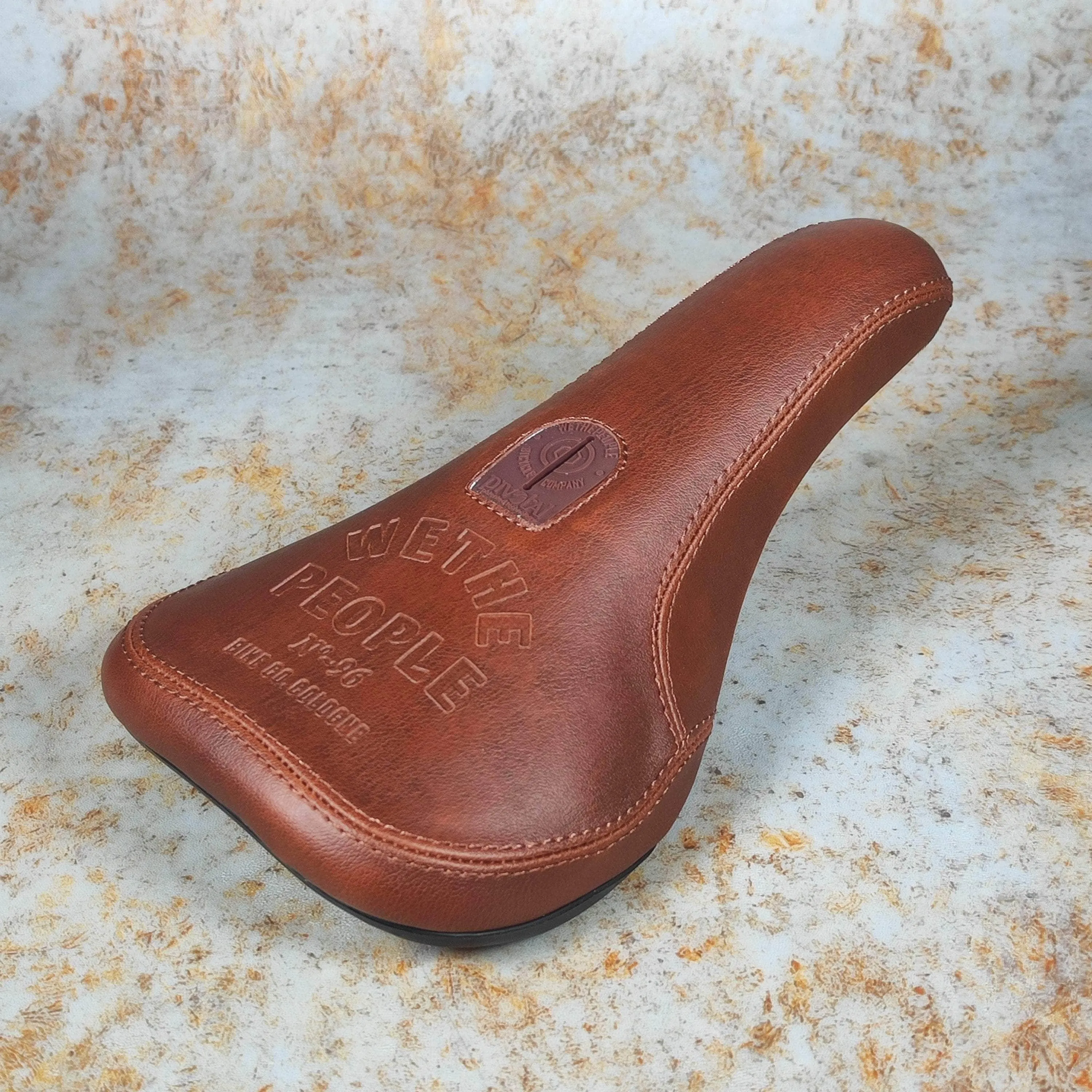 We The People Team Pivotal Seat Slim Leather Brown