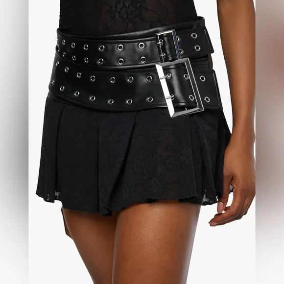 WeWoreWhat Pleated Micro Mini Skirt in Color Black Size 2
