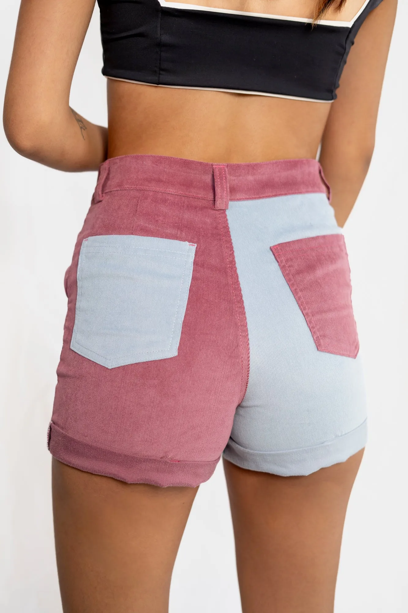 Women short light blue/terracotta