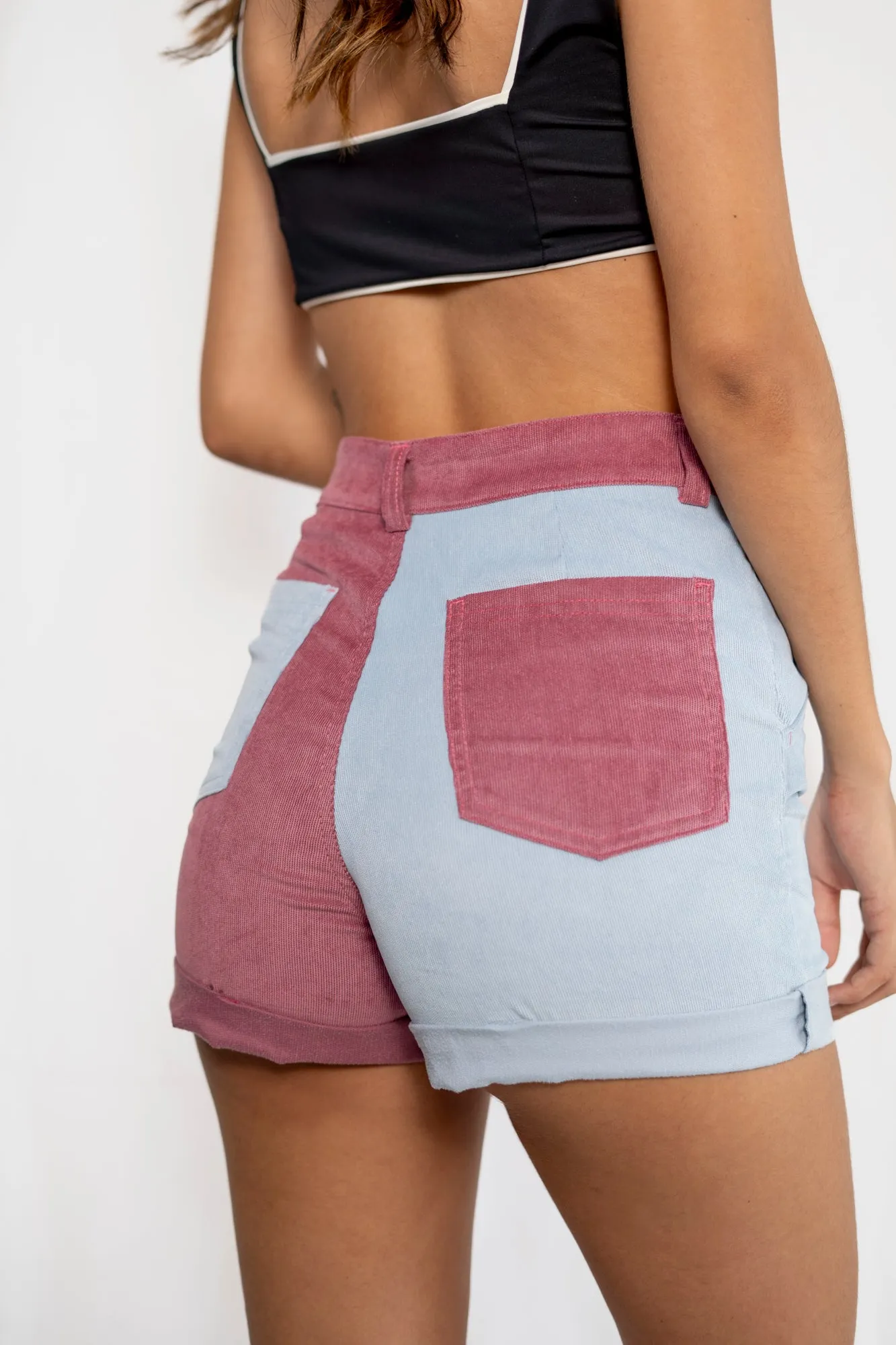 Women short light blue/terracotta