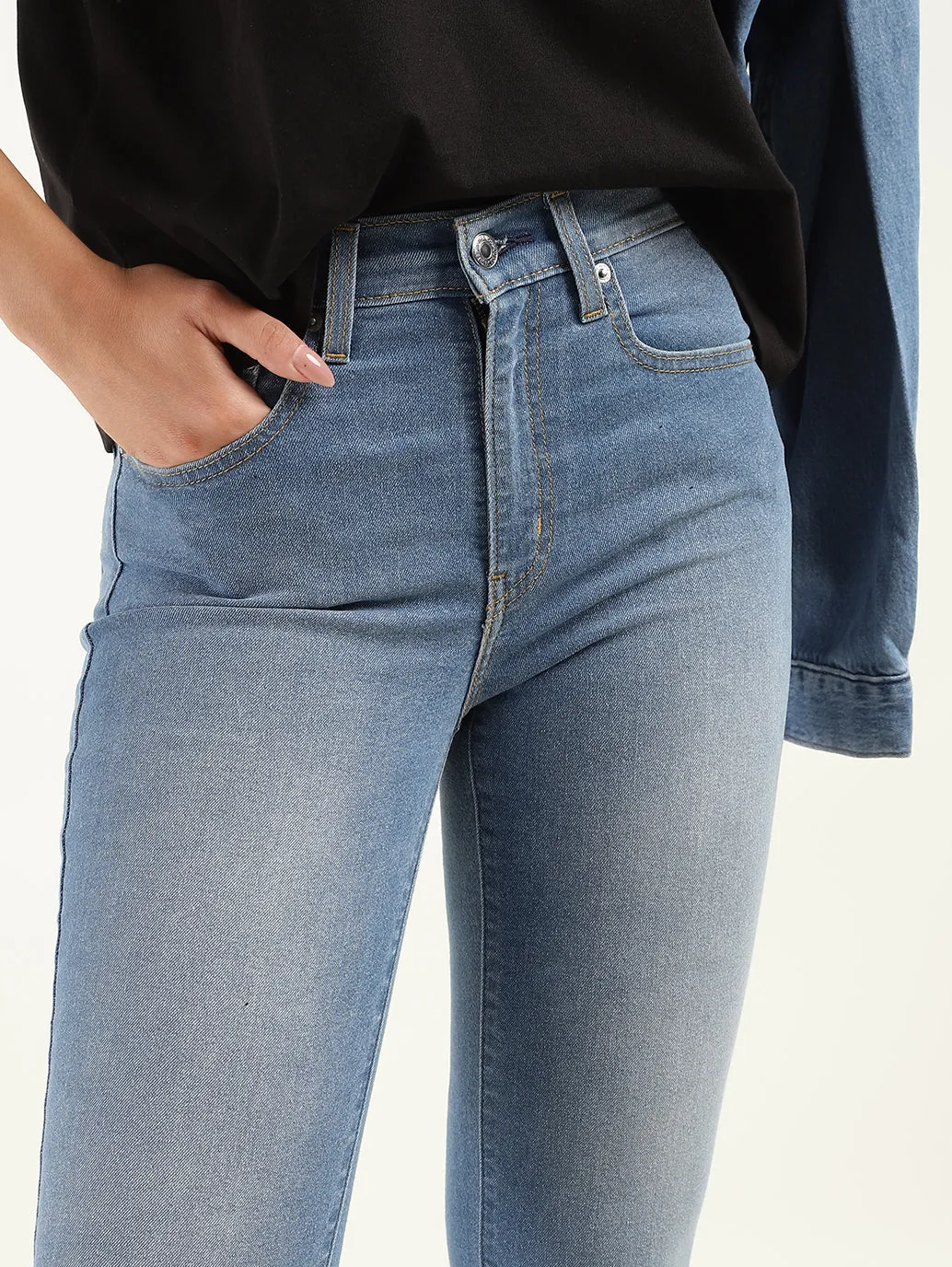 Women's 724 Blue Slim Fit High Rise Jeans