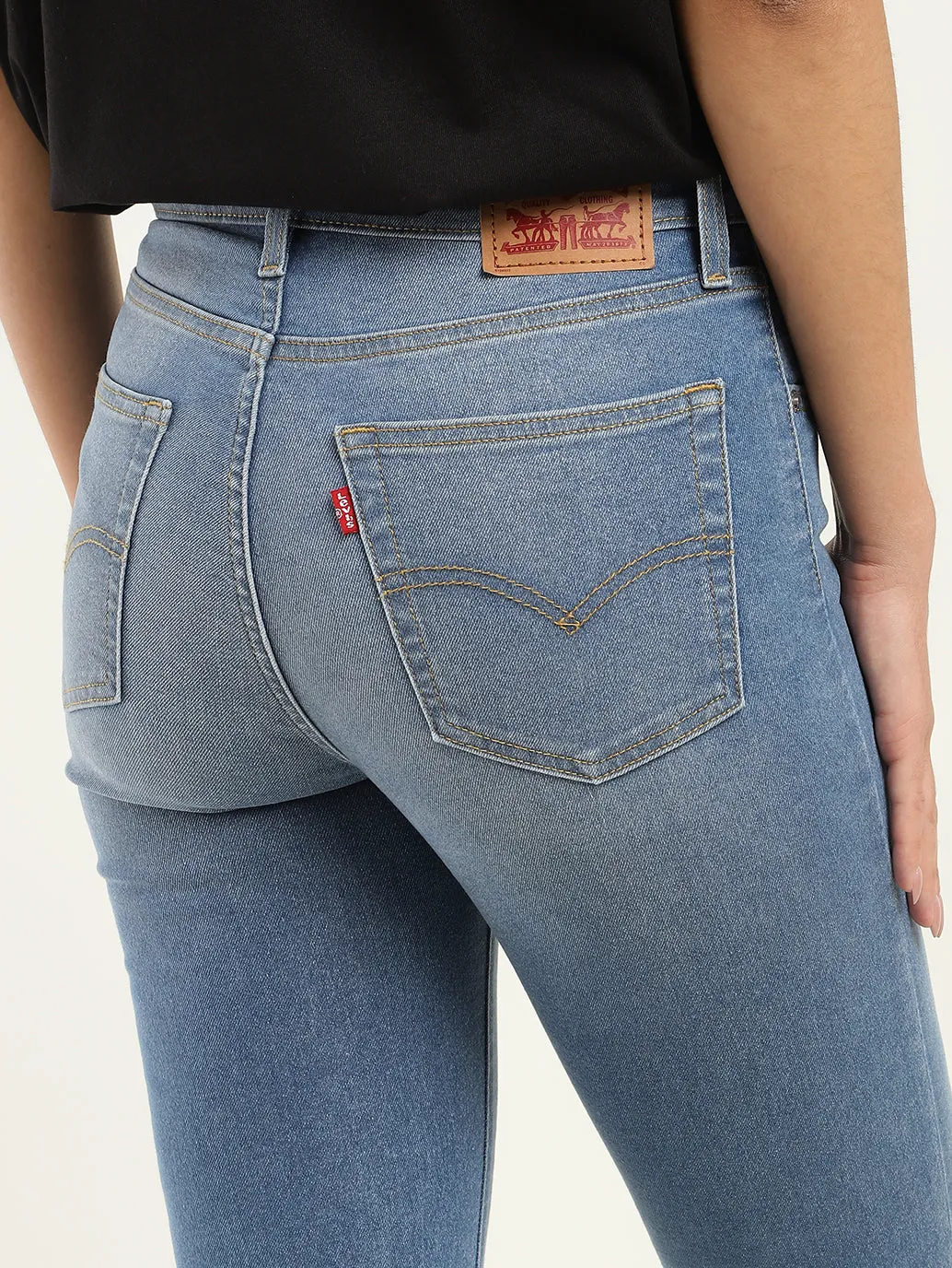 Women's 724 Blue Slim Fit High Rise Jeans