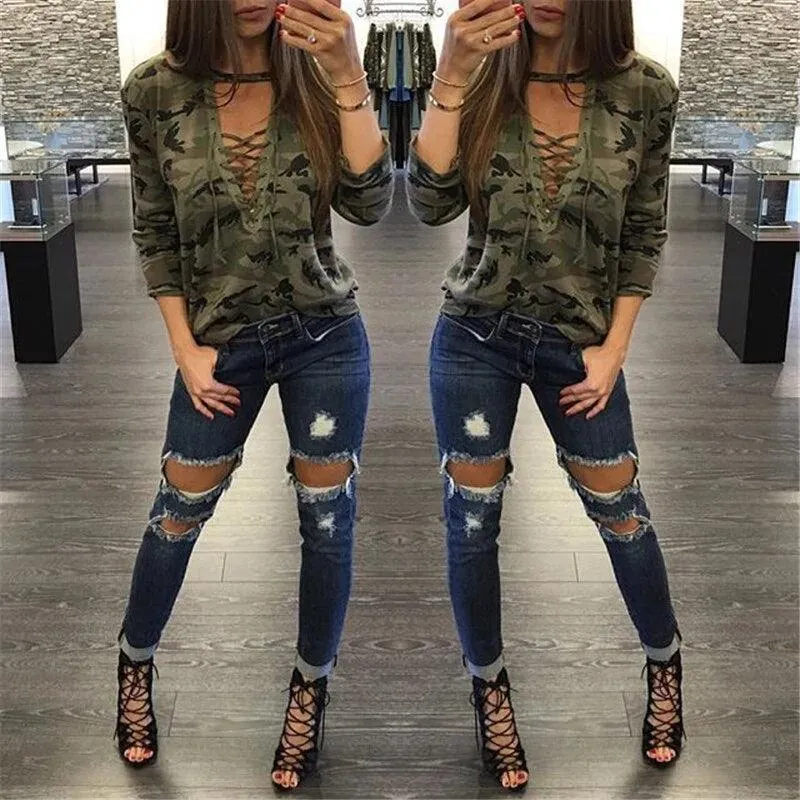 Women's Camouflage V-Neck Hooded Sweatshirt with Long Sleeves