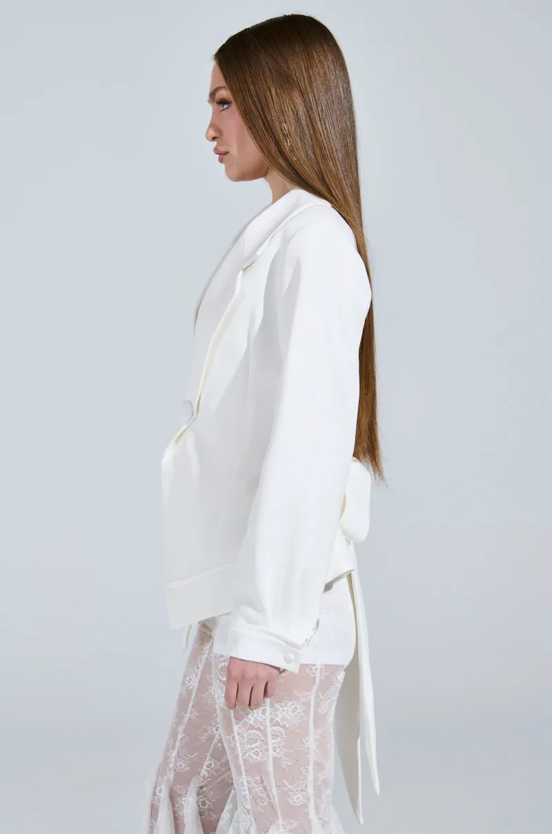 WRAPPED IN A BOW BLAZER IN WHITE